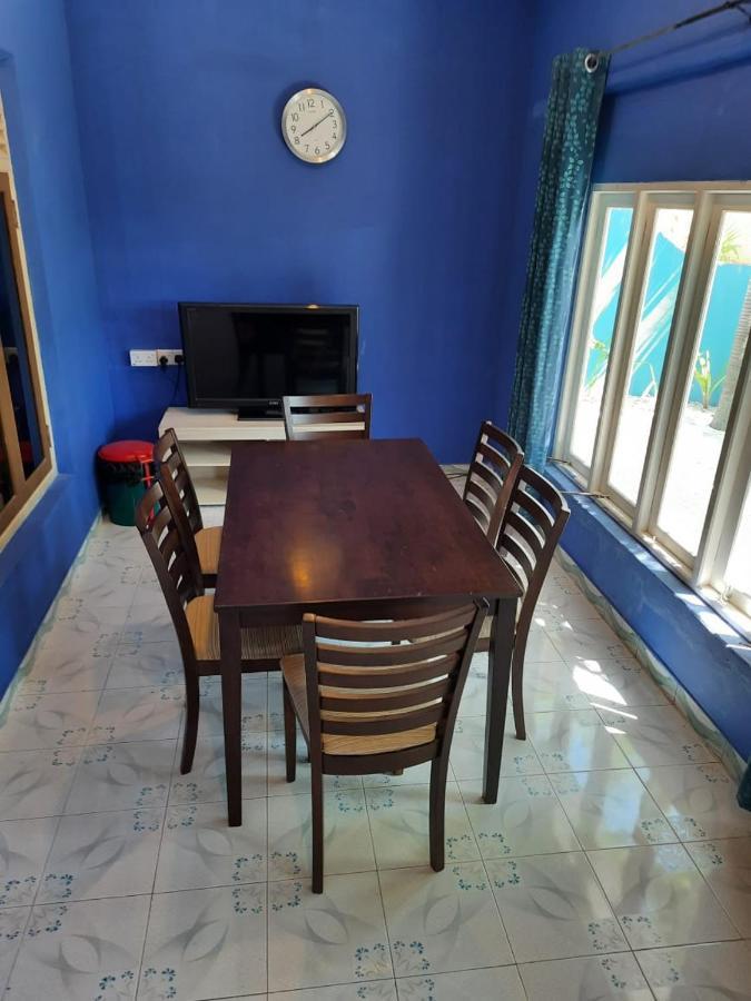 Royal Beach Dhigurah Dhigurah  Luaran gambar