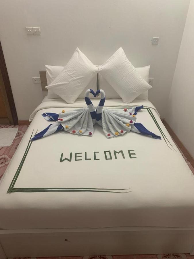 Royal Beach Dhigurah Dhigurah  Luaran gambar